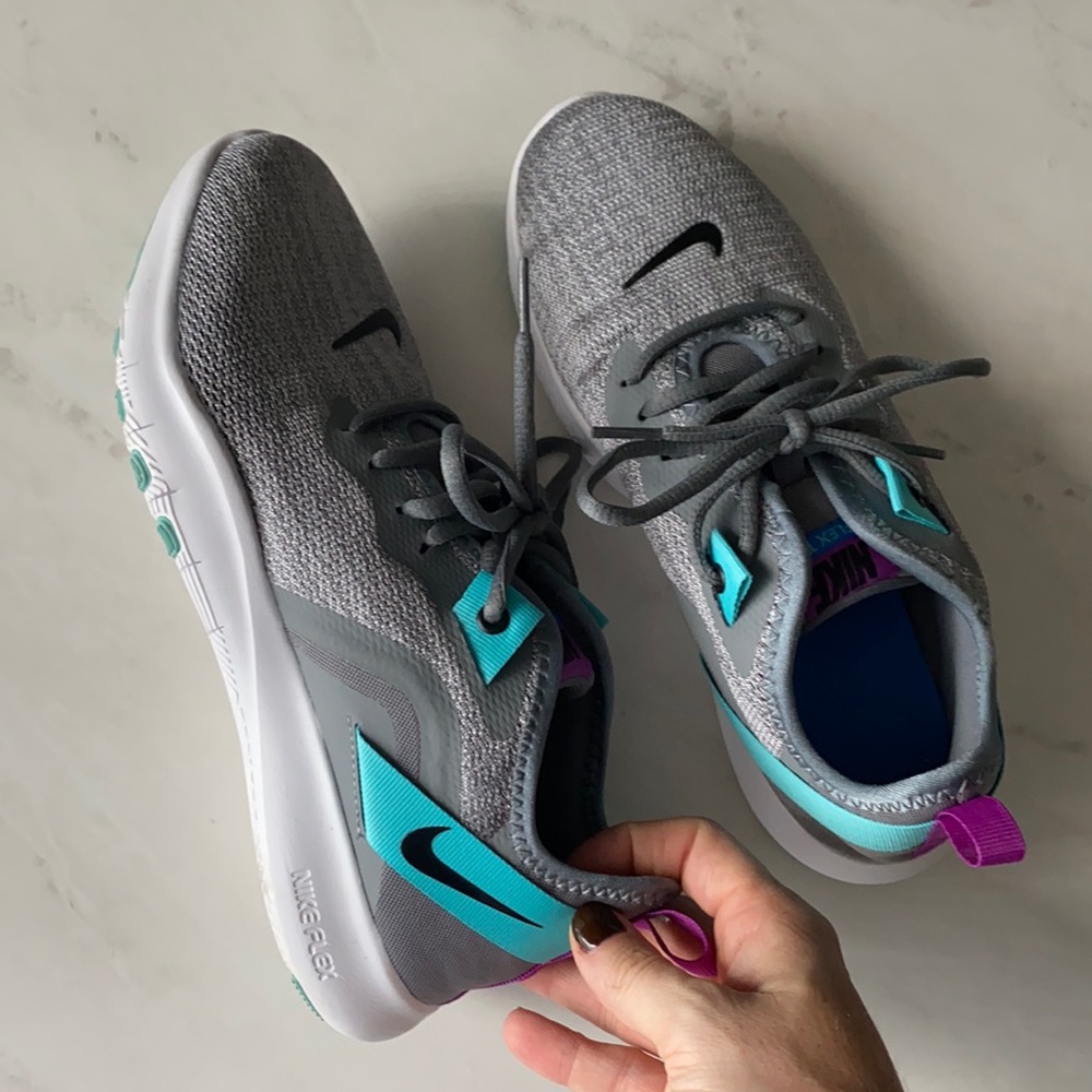 Nike flex runner women’s